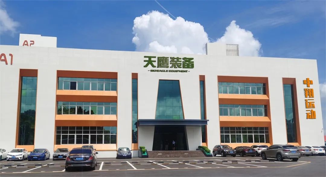 八一建军节：向英雄们致敬，共筑强军梦想(图2)